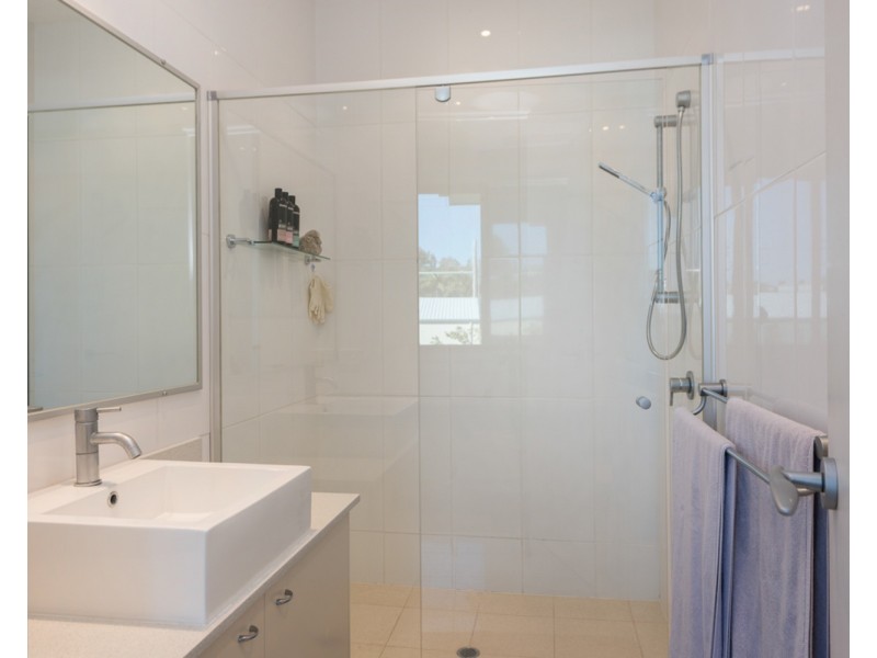 1/233-235 Weyba Road, Noosaville QLD 4566