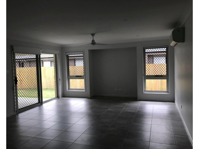 15 Buckley Street, Landsborough QLD 4550