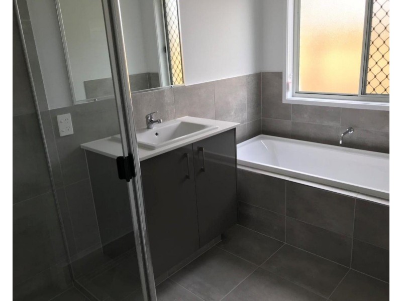 15 Buckley Street, Landsborough QLD 4550