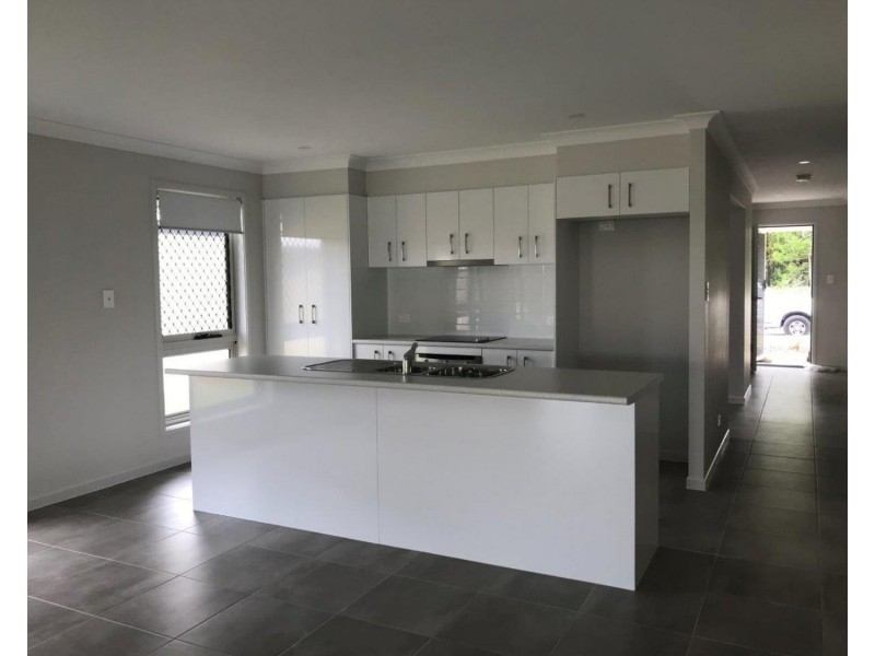 7 Buckley Street, Landsborough QLD 4550