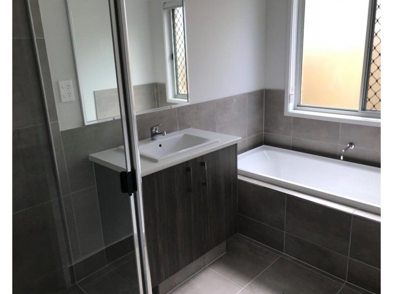 7 Buckley Street, Landsborough QLD 4550