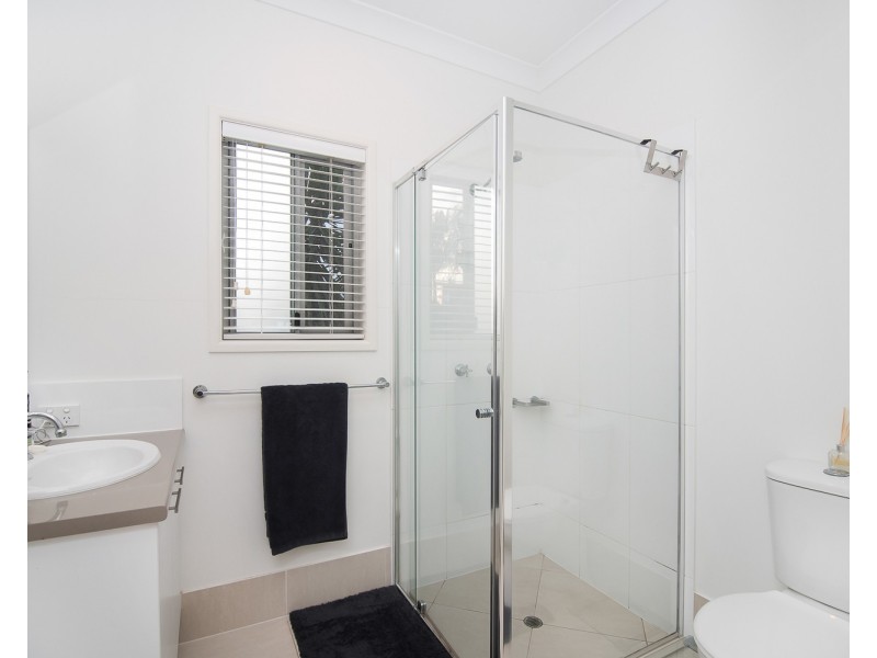 8 Wave Crescent, Mount Coolum QLD 4573