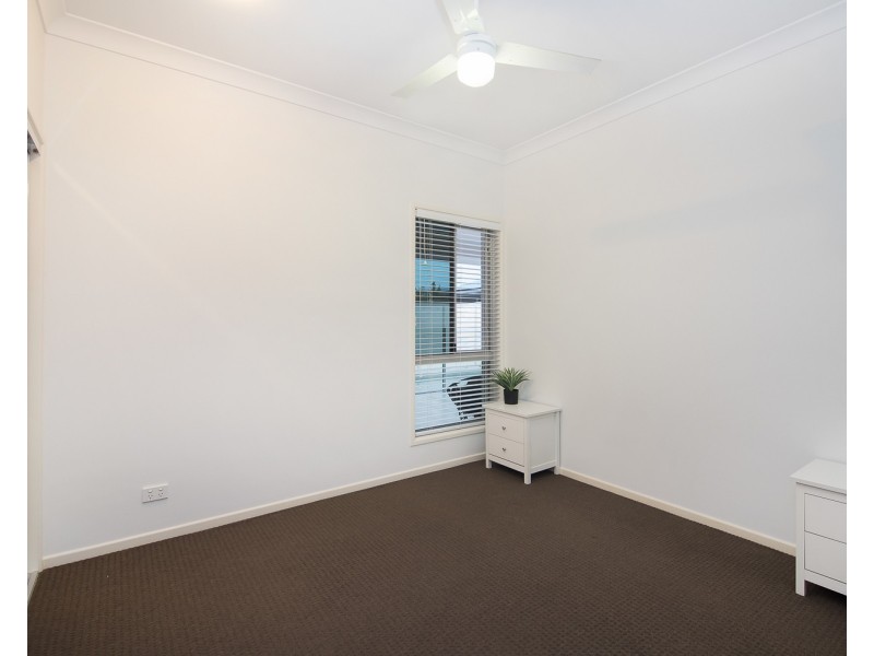 8 Wave Crescent, Mount Coolum QLD 4573
