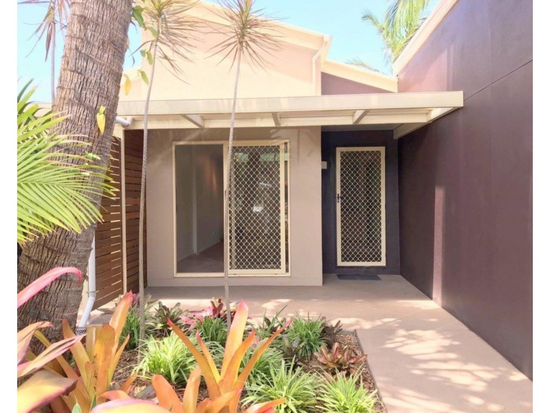 2/100 Yandina Coolum Road, Coolum Beach QLD 4573