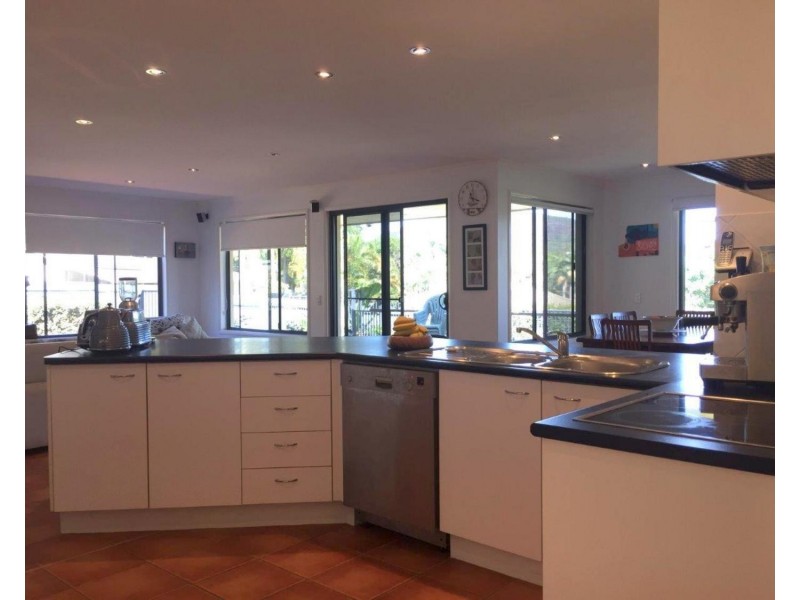 2 Amethyst Place, Yaroomba QLD 4573