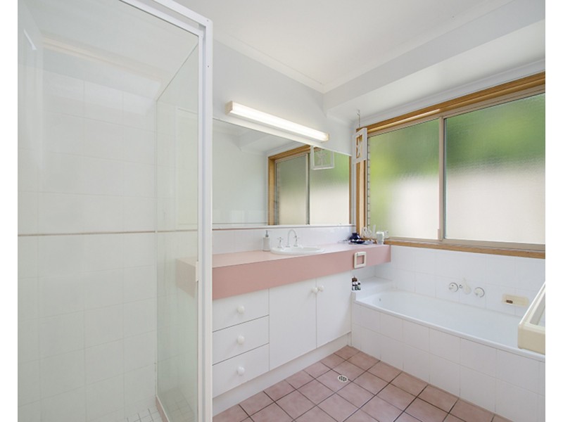 8 Kallatina Court, Mount Coolum QLD 4573
