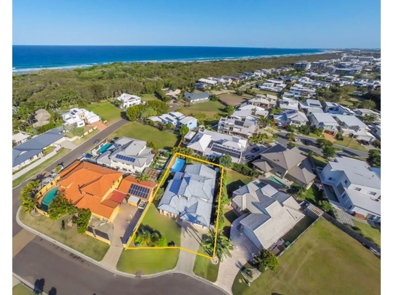 8 Kallatina Court, Mount Coolum QLD 4573