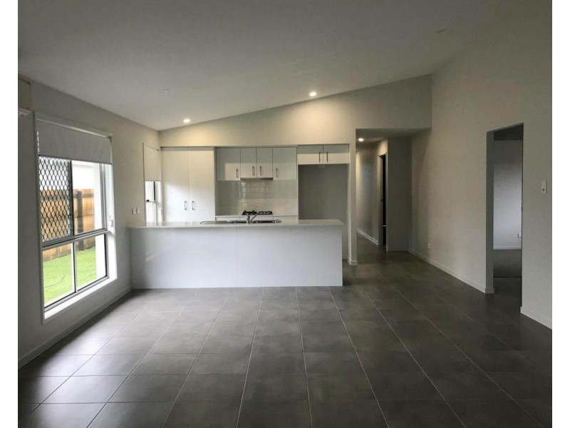 32 Toyne Street, Caloundra West QLD 4551