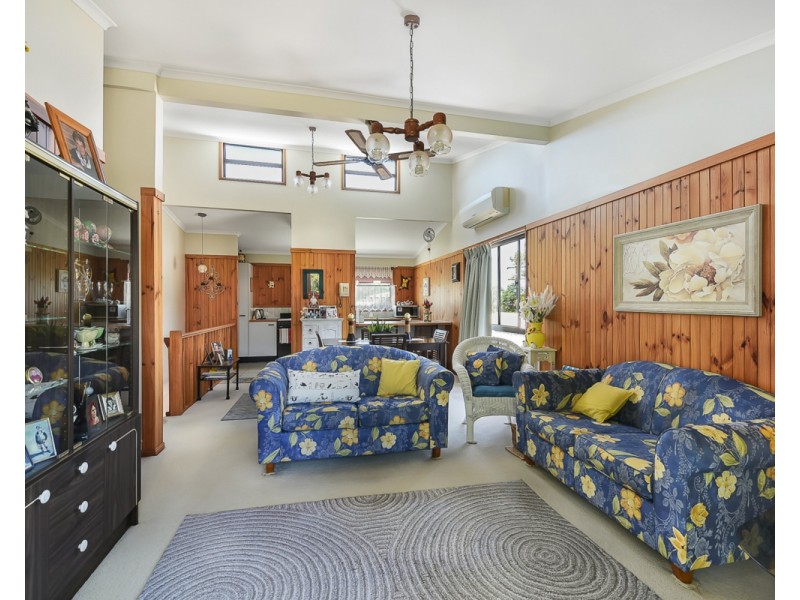 1/3 Jarnahill Drive, Mount Coolum QLD 4573