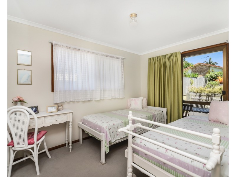 1/3 Jarnahill Drive, Mount Coolum QLD 4573