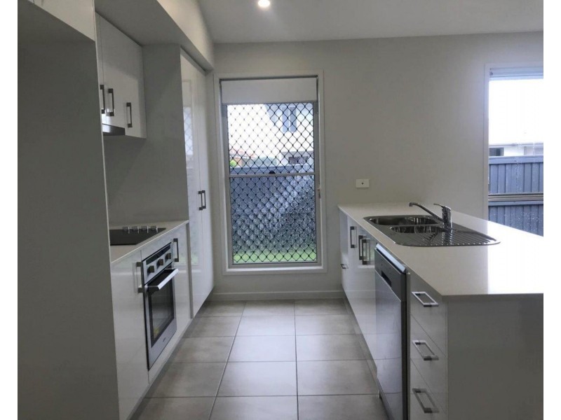 11 Sienna Crescent, Palmview QLD 4553