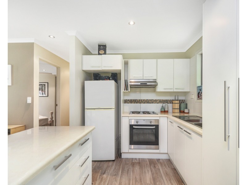 8 Lagoda Drive, Mount Coolum QLD 4573