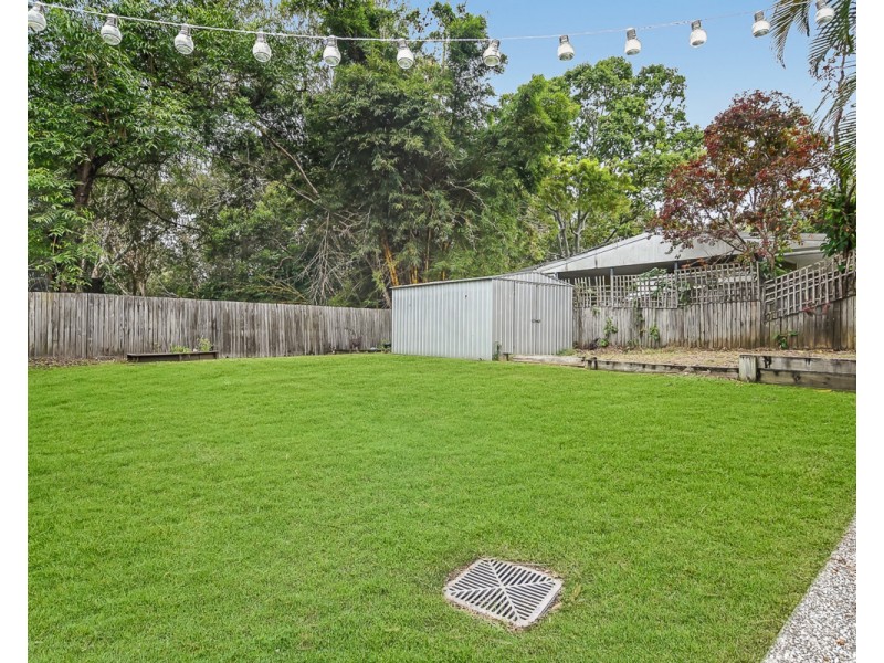8 Lagoda Drive, Mount Coolum QLD 4573