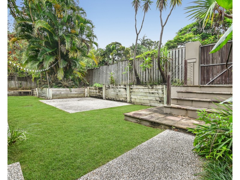 8 Lagoda Drive, Mount Coolum QLD 4573