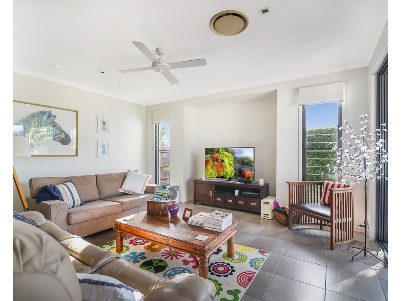 13 Maidstone Crescent, Peregian Springs QLD 4573