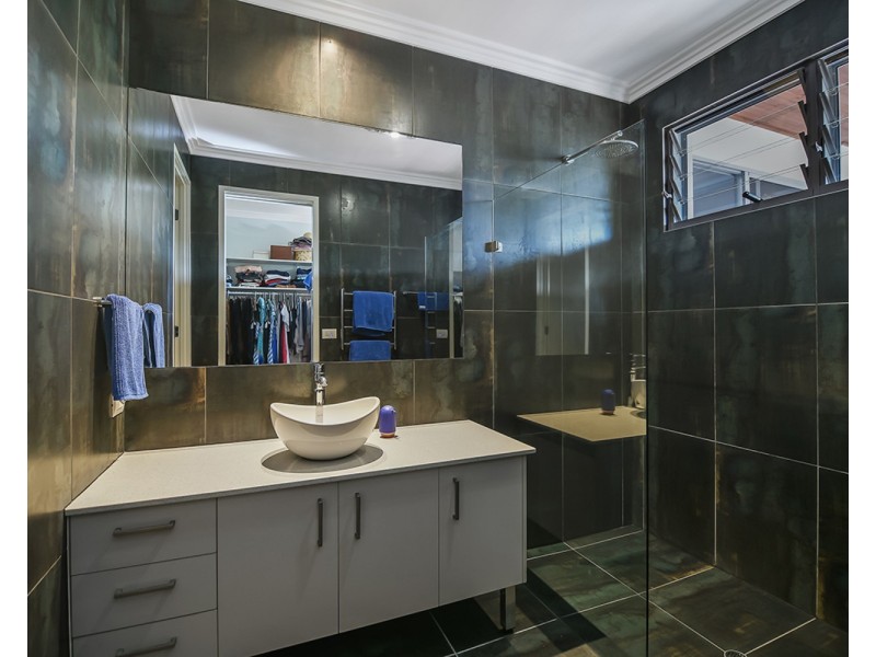 13 Maidstone Crescent, Peregian Springs QLD 4573