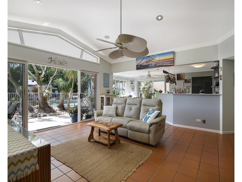 5 Tuckeroo Court, Coolum Beach QLD 4573