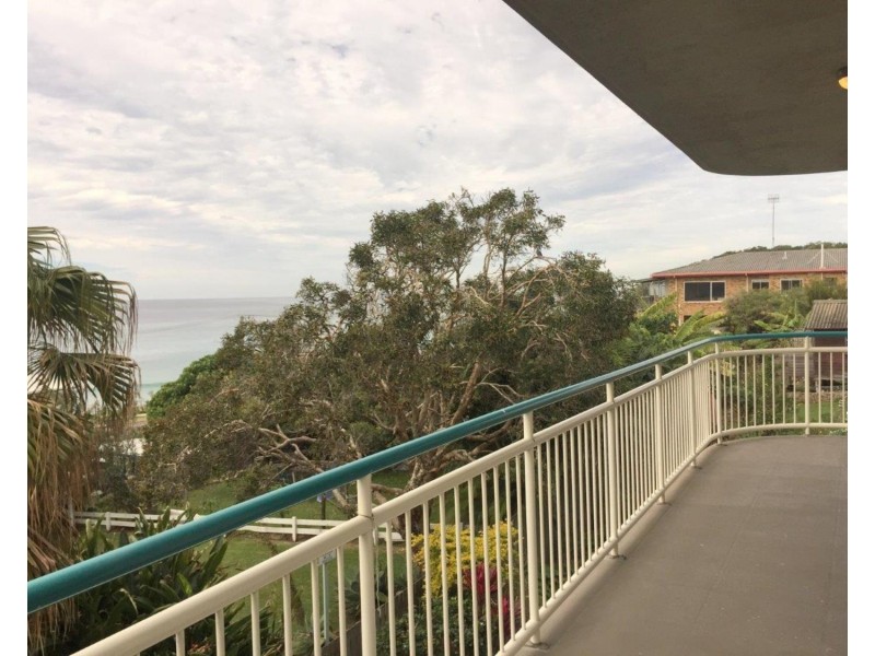 2/123 Coolum Terrace, Coolum Beach QLD 4573