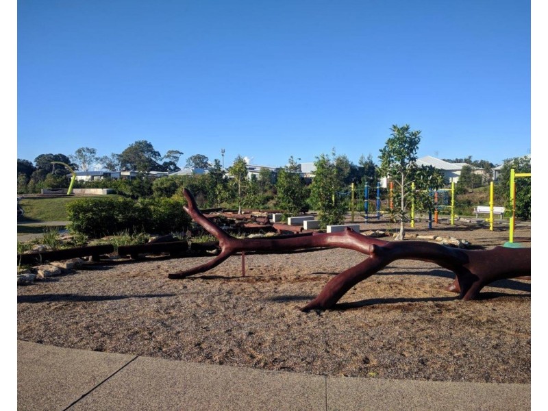 2/31 Mansell Street, Meridan Plains QLD 4551