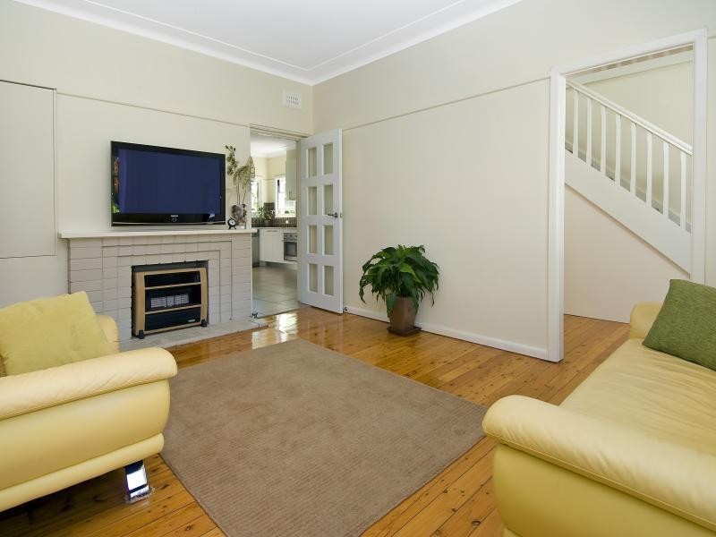 16 Yuruga Avenue, Caringbah NSW 2229