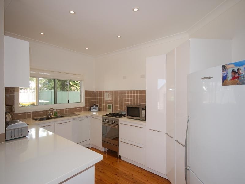 9 Foch Avenue, Gymea NSW 2227