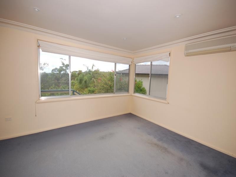 17 Meehan Place, Kirrawee NSW 2232