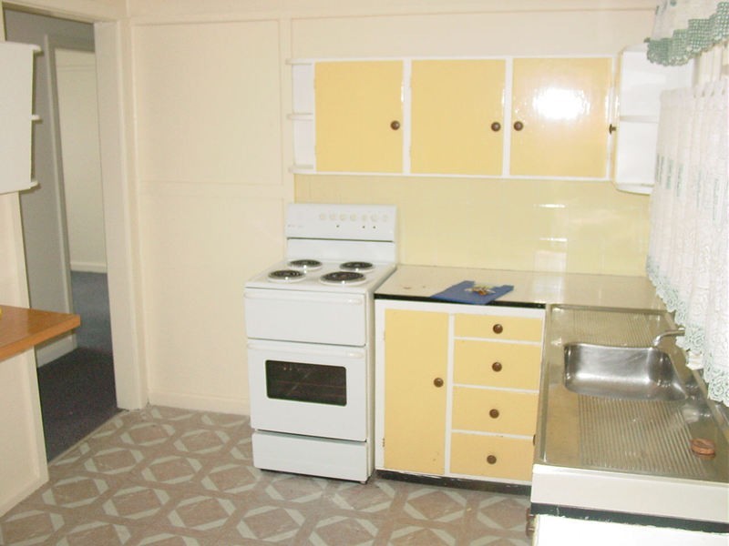 26 Bimbadeen Avenue, Miranda NSW 2228