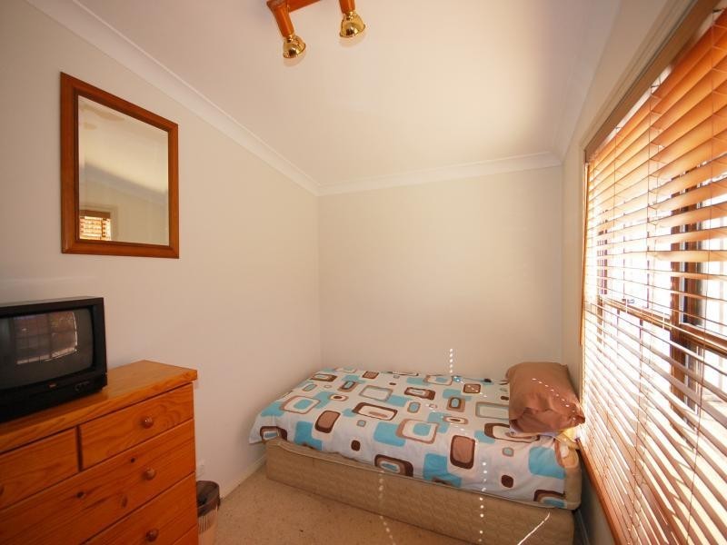2/185 Oak Road, Kirrawee NSW 2232