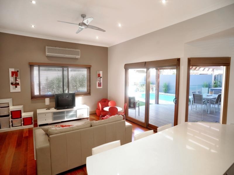 39 Bunarba Road, Gymea Bay NSW 2227