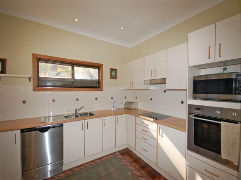 6 Milner Avenue, Kirrawee NSW 2232