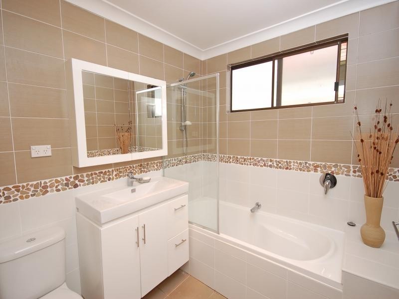 6 Milner Avenue, Kirrawee NSW 2232