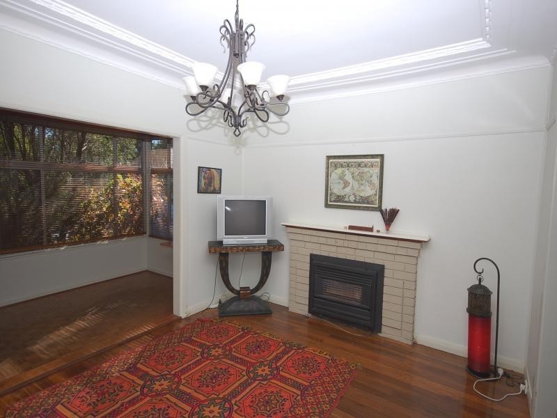 158 Acacia Road Sth, Kirrawee NSW 2232