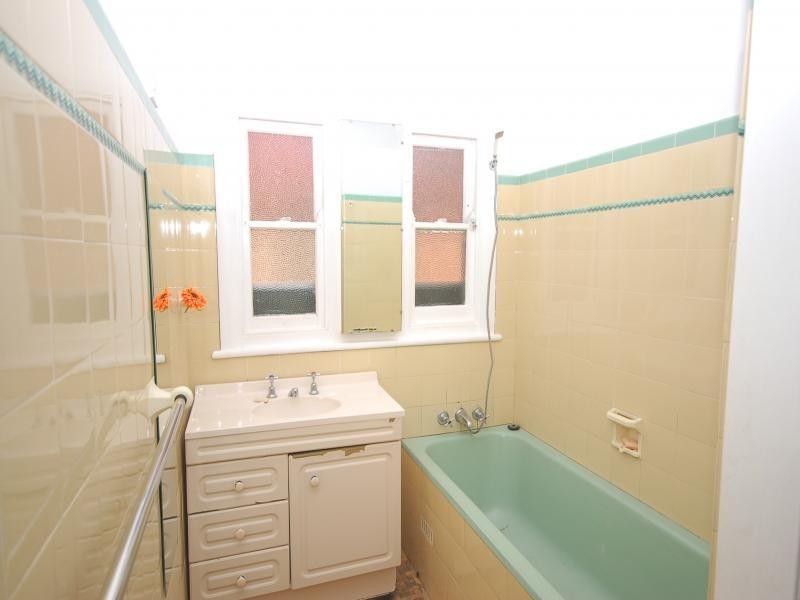 158 Acacia Road Sth, Kirrawee NSW 2232