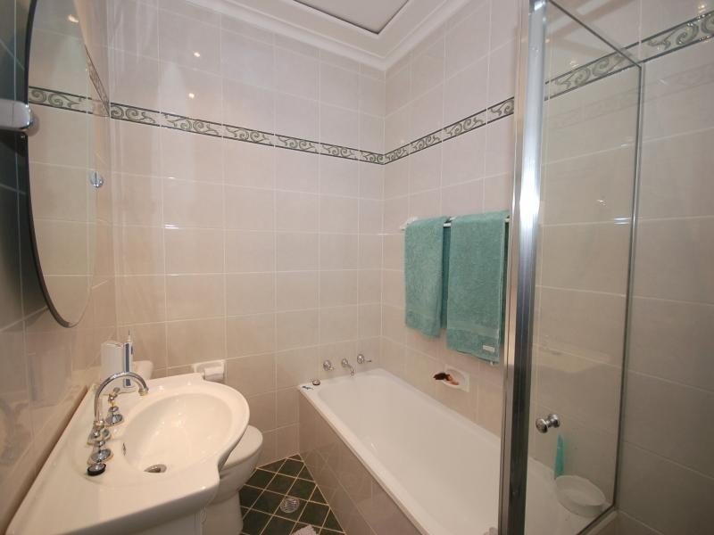 43 Bunarba Road, Gymea Bay NSW 2227