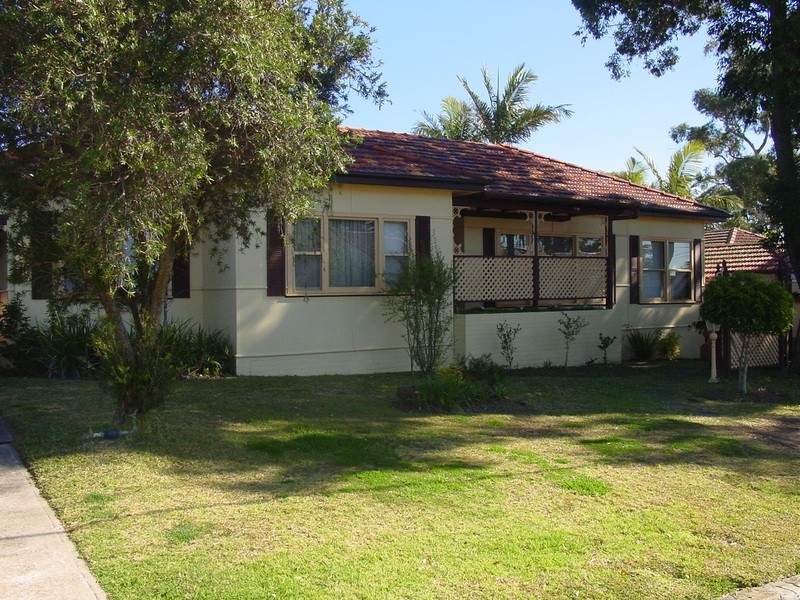 28 Bimbadeen Avenue, Miranda NSW 2228