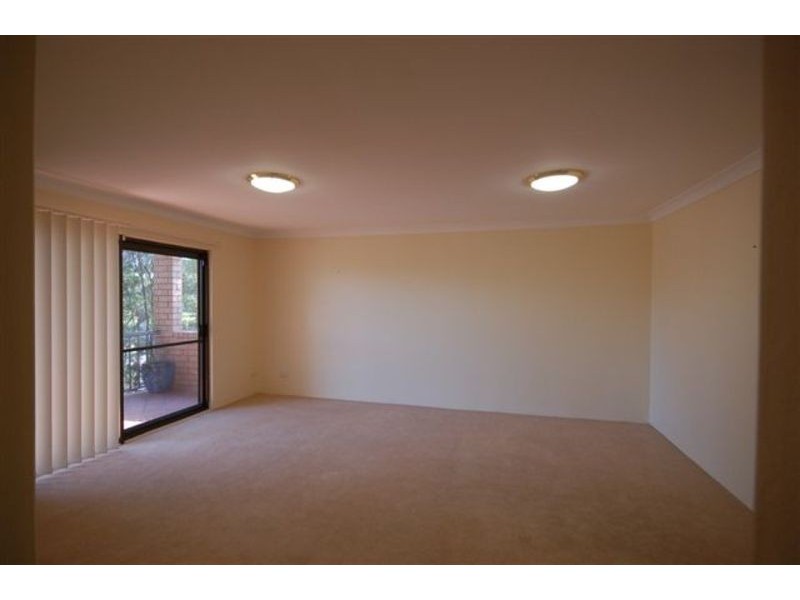 75/131 Oak Road, Kirrawee NSW 2232