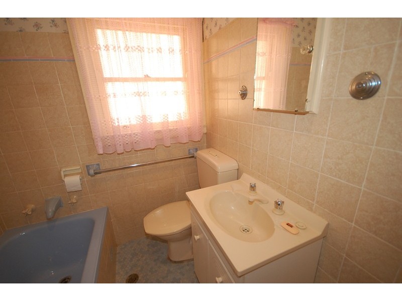 11 Walker Street, Caringbah NSW 2229