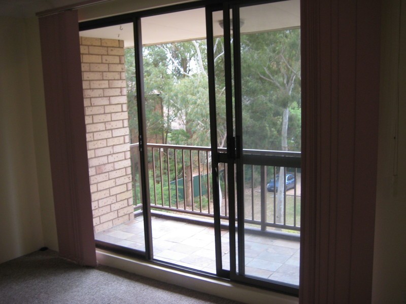 34/125 Oak Road, Kirrawee NSW 2232