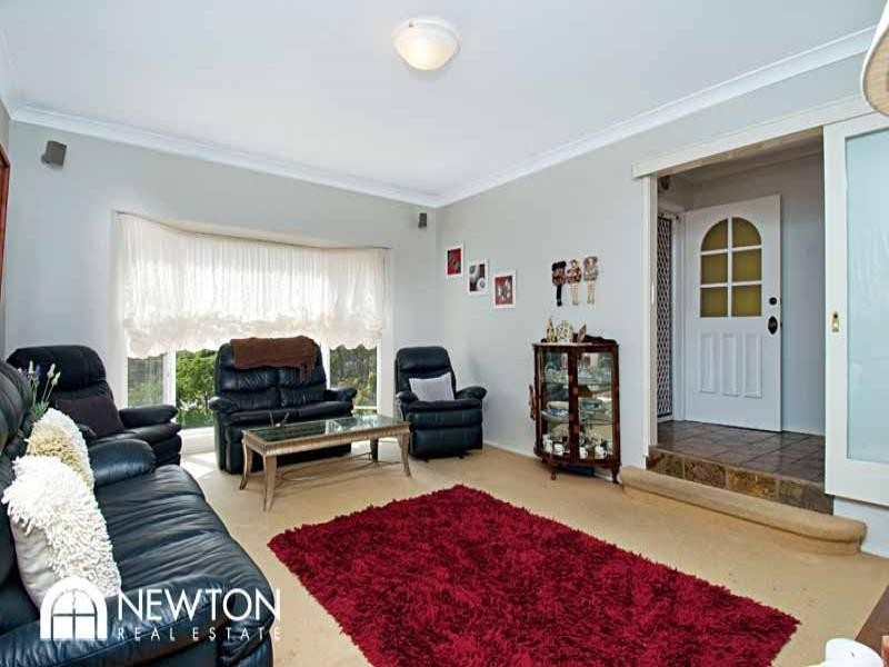 11 Timaru Place, Kirrawee NSW 2232