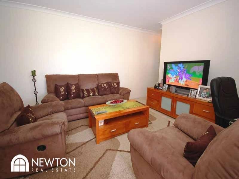 10/63 Flora Street, Kirrawee NSW 2232