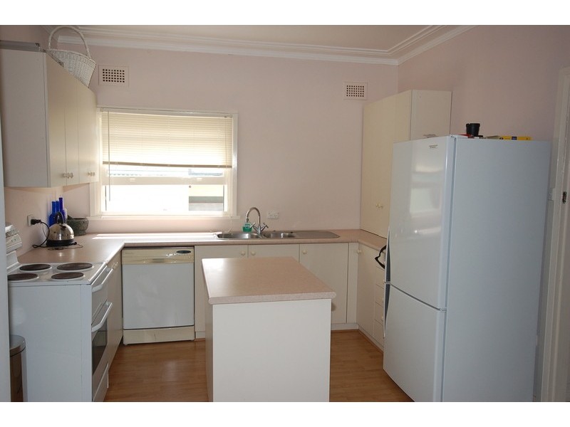 37 Manchester Road, Gymea NSW 2227