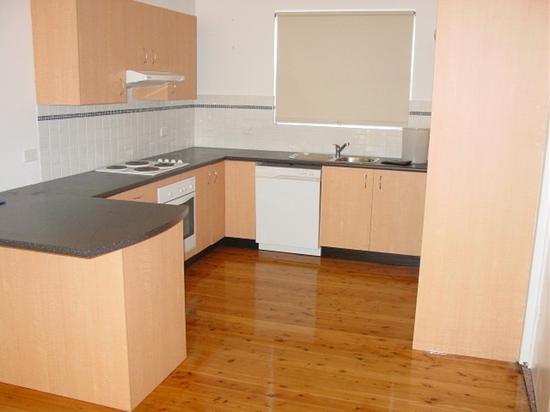 4/4 Swan Street, Woolooware NSW 2230