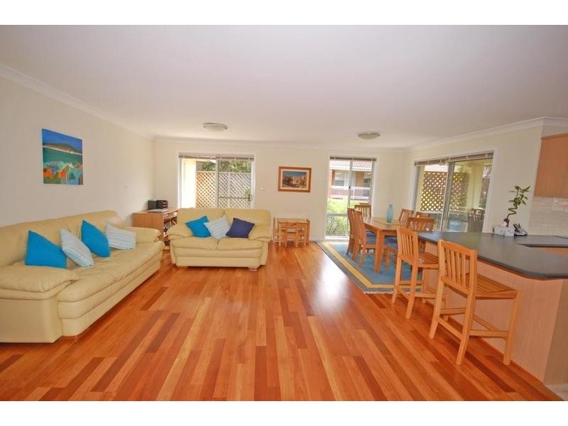 2/105a Yathong Road, Caringbah NSW 2229