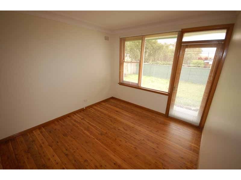 19 Queanbeyan Avenue, Miranda NSW 2228