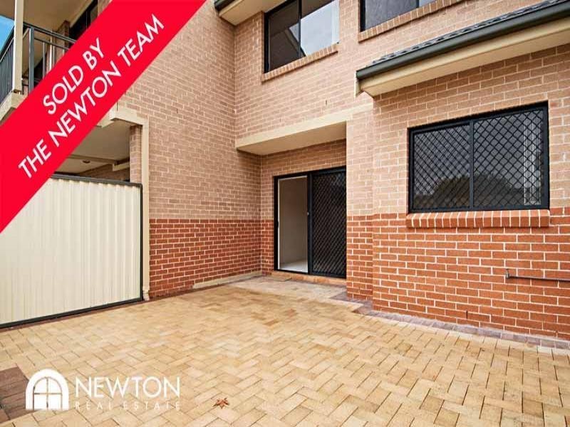 2/8 Warumbui Ave, Miranda NSW 2228