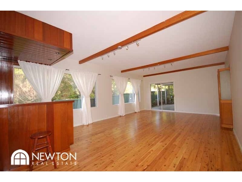 8 Mundakal Avenue, Kirrawee NSW 2232