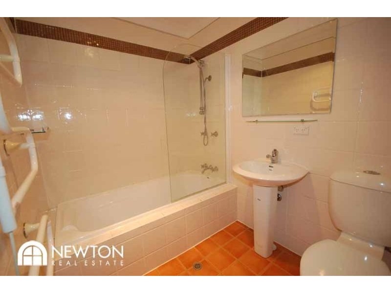 8 Mundakal Avenue, Kirrawee NSW 2232