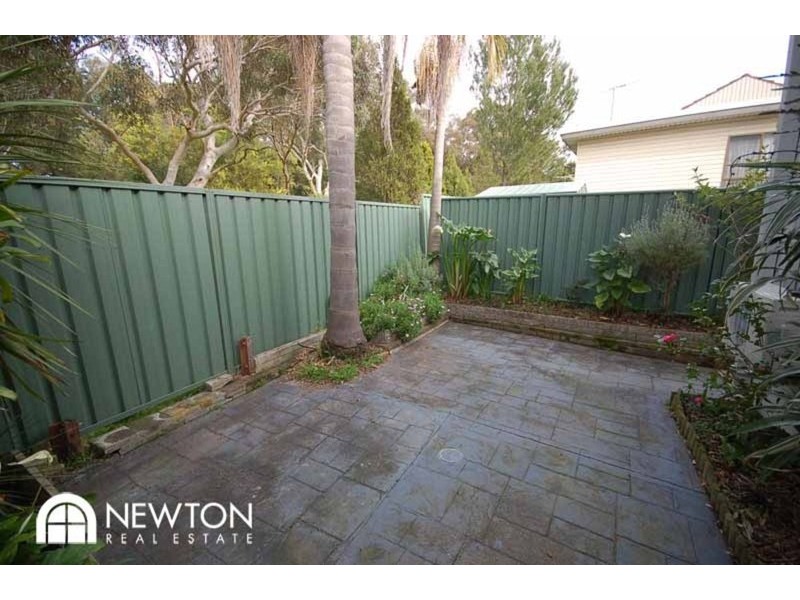 8B Mundakal Avenue, Kirrawee NSW 2232