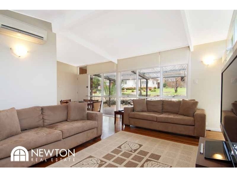 10 Barkduk Avenue, Miranda NSW 2228
