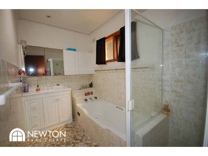 1 Salisbury Place, Gymea NSW 2227